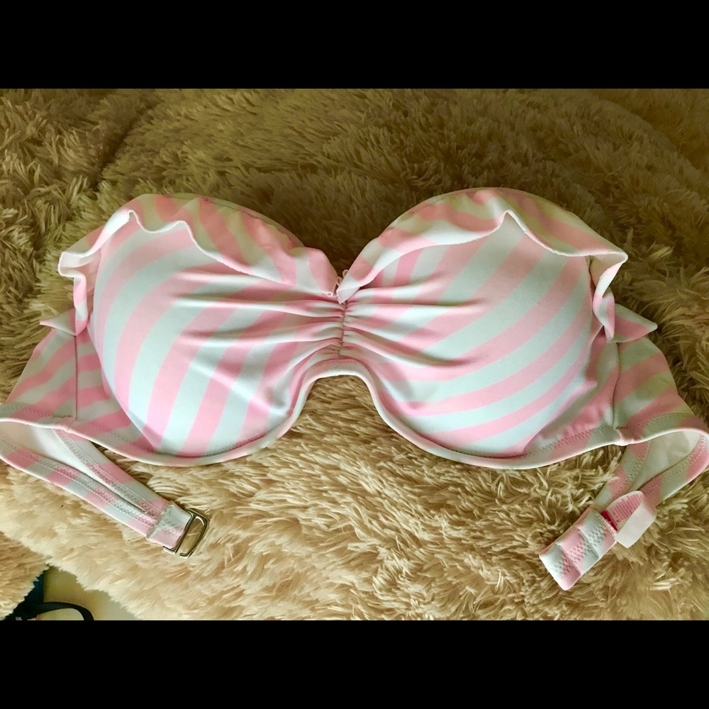 Victoria’s Secret bikini top 36c